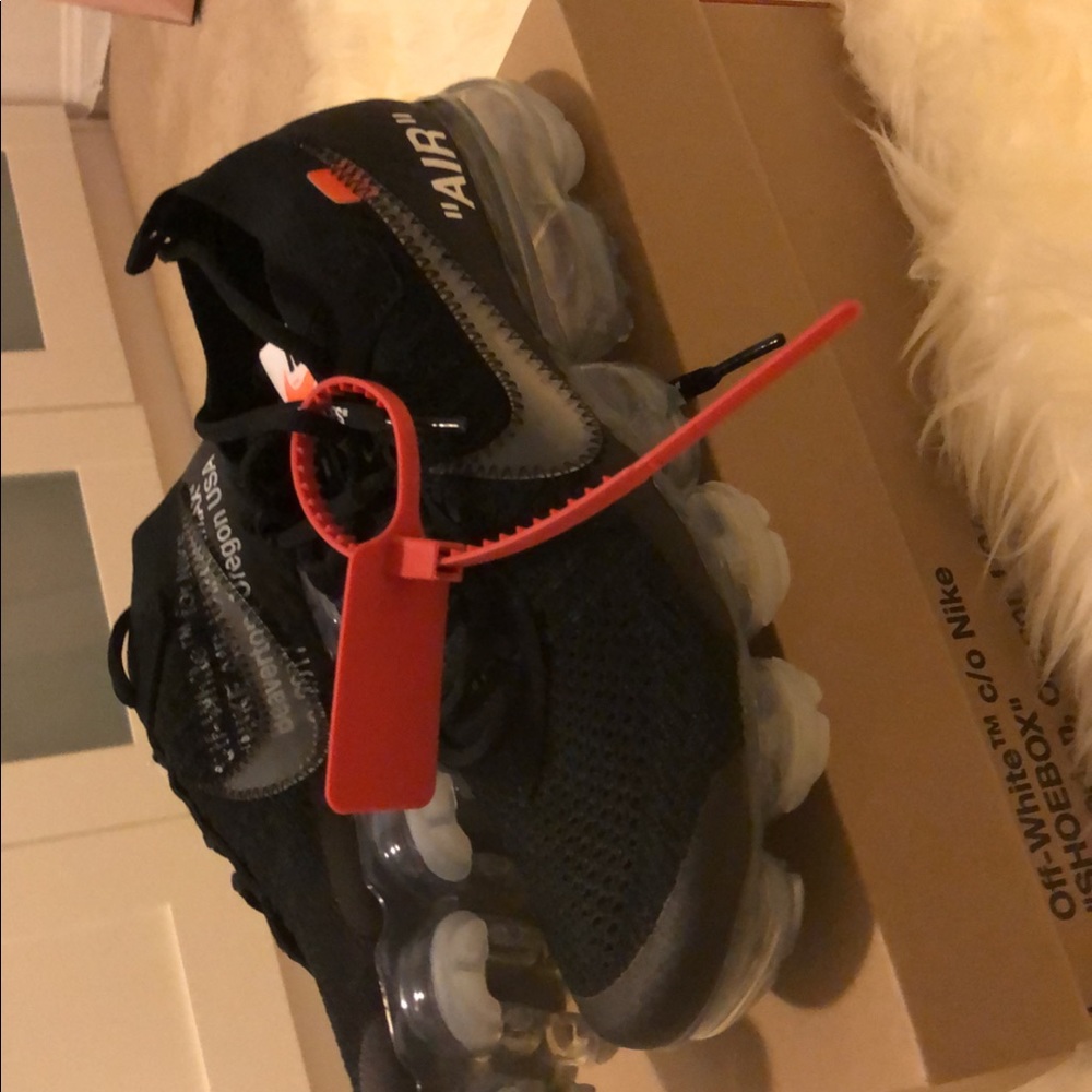 Off white tag / nikevapor max